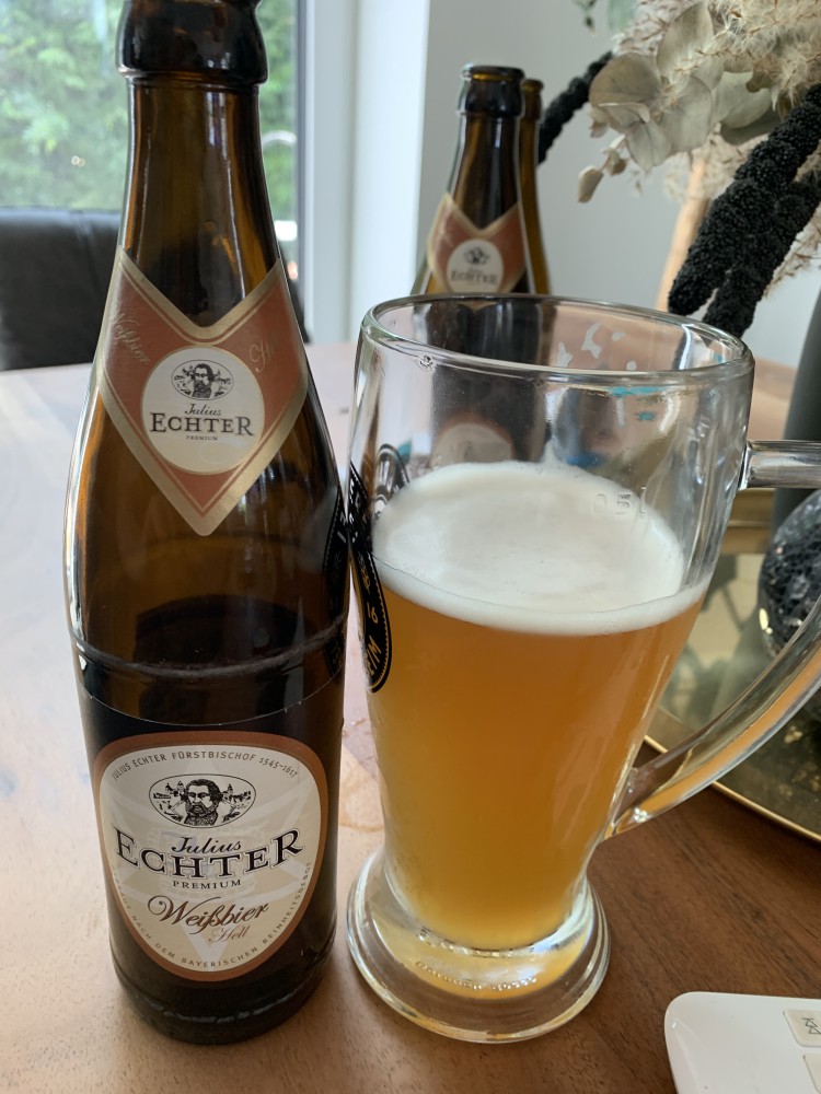 Julius Echter Weißbier hell